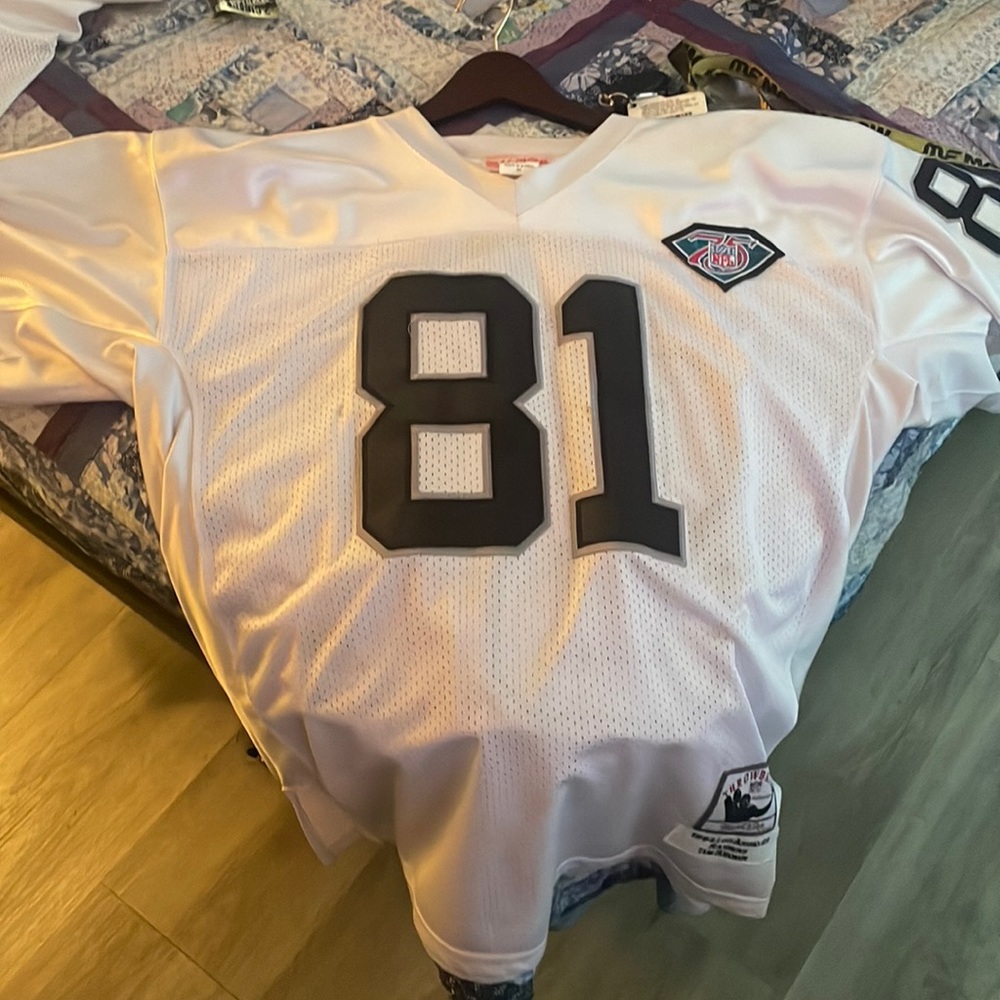 Raiders jersey t brown